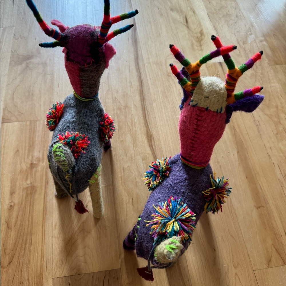 Folk Art Reindeer set 🦌🦌